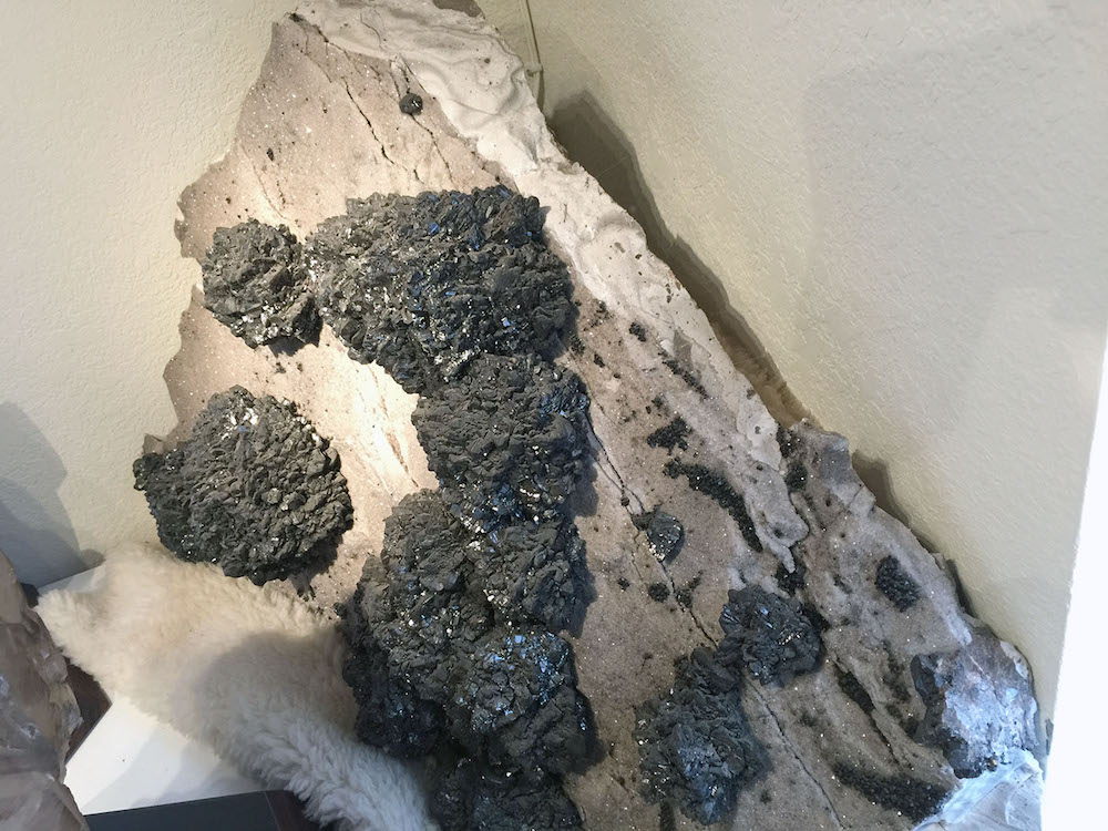 zinc flowers 2 Elegant Crystals & Gems