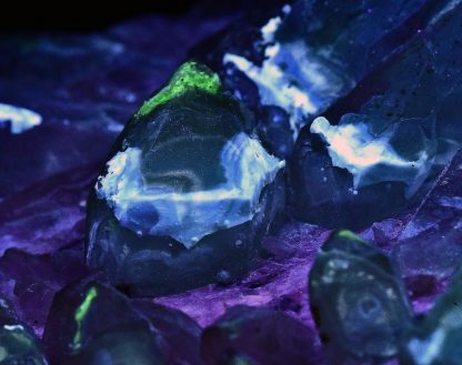 White & Green Fluorescence in Colorado Quartz - Image 3