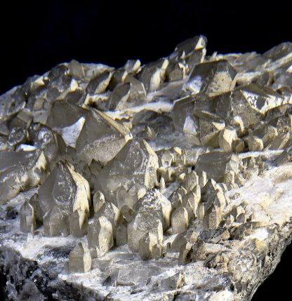 White & Green Fluorescence in Colorado Quartz - Image 6